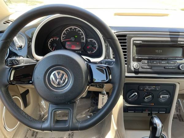 2013 Volkswagen Beetle Coupe COUPE AUTO SUNROOF WHOLESALE PRICE for sale in Sarasota, FL – photo 12