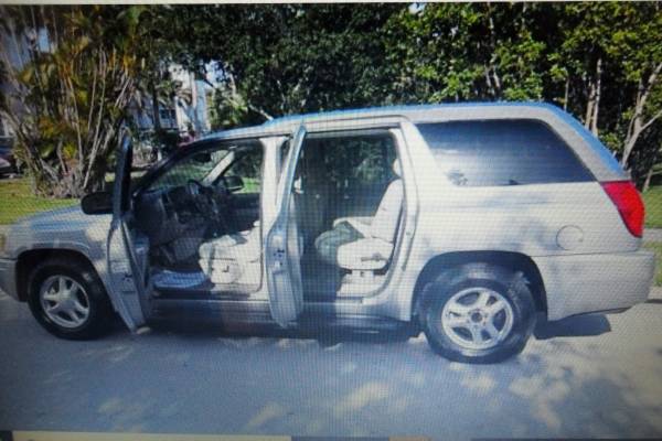 2005 GMC Envoy, v-6, SUV, fully loaded, silver W/leather, sunroof for sale in Fort Lauderdale, FL – photo 6