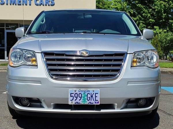 2010 Chrysler Town Country Touring Edition Minivan/7-passenger for sale in Portland, WA – photo 6
