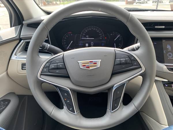2018 Cadillac XT5 Luxury - Only 25, 000 Miles - - by for sale in Shepherd, MI – photo 14