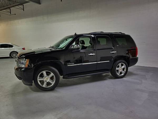 2010 Chevrolet Tahoe - Financing Available! - cars & trucks - by... for sale in Glenview, IL – photo 2