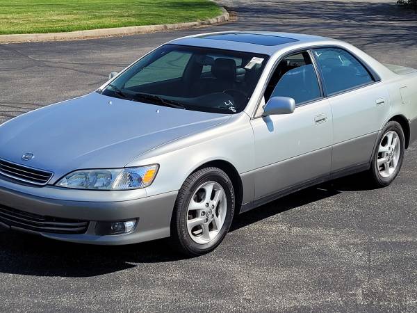 2001 Lexus ES 300 AT leather loaded very nice for sale in Indianapolis, IN – photo 2