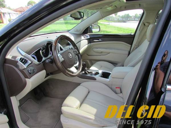 Cadillac SRX Luxury Collection !! 1-Owner, Nav, Backup Camera, !! 😎 for sale in New Orleans, LA – photo 9