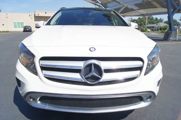 2015 Mercedes-Benz GLA GLA 250 4MATIC AWD GLA250 LOW MILES LOADED BAD for sale in Carmichael, CA – photo 4