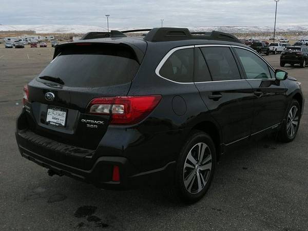 2018 Subaru Outback 3.6R Limited Wagon 4D w/21K 3.6R Limited - cars... for sale in Bend, OR – photo 2