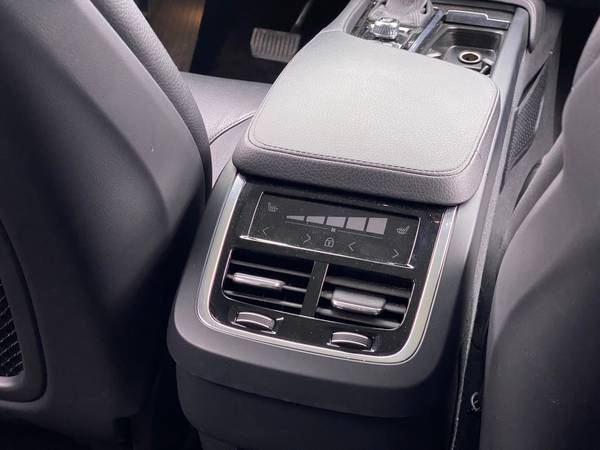 2020 Volvo XC90 T6 Momentum Sport Utility 4D suv Gray - FINANCE... for sale in Fort Worth, TX – photo 19