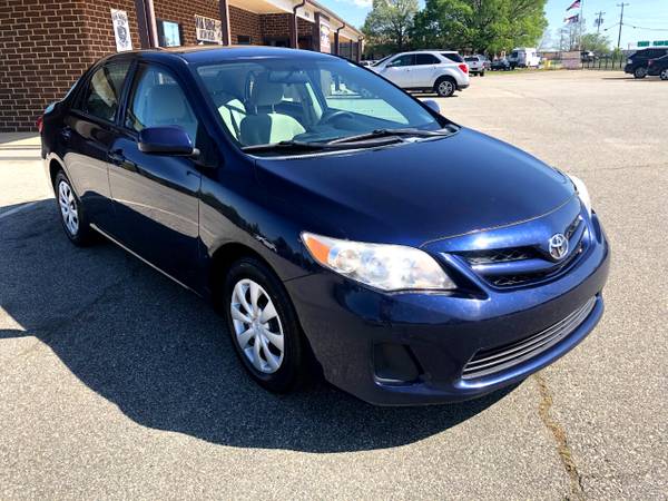 2013 Toyota Corolla 4dr Sdn Man L (Natl) - - by dealer for sale in Greensboro, NC – photo 3
