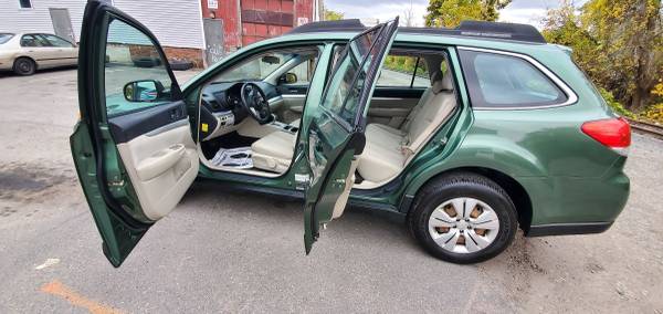 Subaru Outback 2011 awd - cars & trucks - by owner - vehicle... for sale in Peabody, MA – photo 7