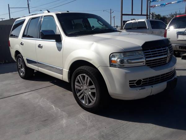 2008 Lincoln Navigator - cars & trucks - by dealer - vehicle... for sale in McAllen, TX – photo 2
