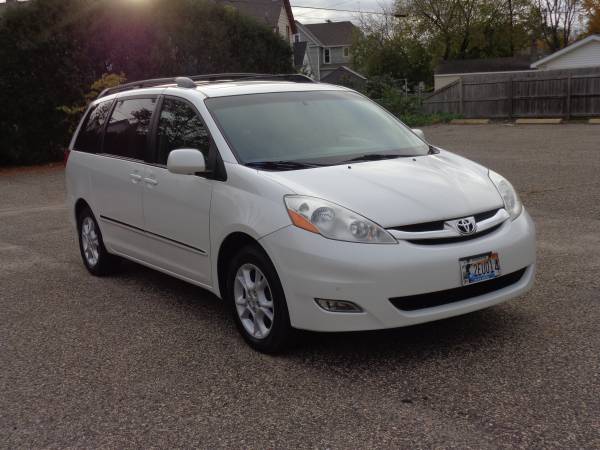 2006 Toyota Sienna XLE Limited - 1 OWNER CAR for sale in Saint Paul, MN – photo 7