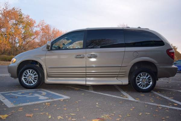 2002 *Chrysler* *Town & Country* *4dr Limited FWD* G - cars & trucks... for sale in Denver, NE – photo 8