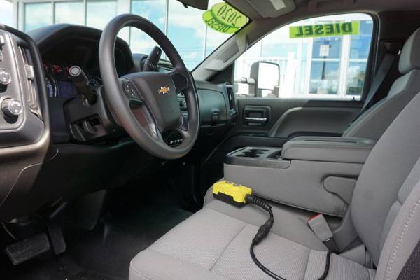 2020 Chevrolet Chevy SILVERADO MEDIUM DUT 4X4 2dr Regular Cab Diesel for sale in Plaistow, VT – photo 12