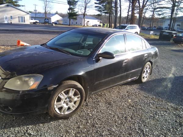2005 Nissan Altima w sunroof - cars & trucks - by owner - vehicle... for sale in Ballston Spa, NY – photo 2