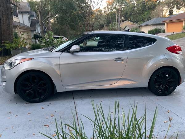 **Hyundai Veloster S**(low miles) - cars & trucks - by owner -... for sale in Altamonte Springs, FL – photo 16