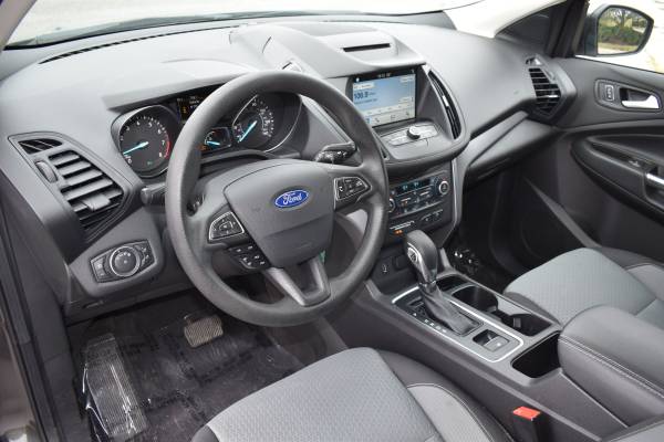 2018 Ford Escape SE 1.5 TURBO ***35K MILES ONLY*** - cars & trucks -... for sale in Omaha, IA – photo 12