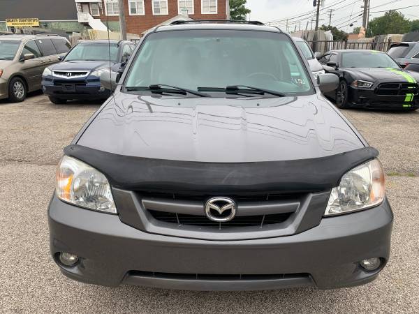 2005 Mazda Tribute S 4WD. WARRANTY!! Leather!! Sunroof!! Power Seats!! for sale in Cleveland, OH – photo 7