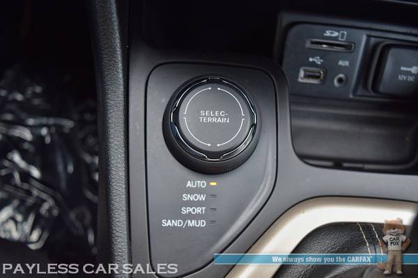 2017 Jeep Cherokee Latitude / 4X4 / Power Driver's Seat / Bluetooth / for sale in Anchorage, AK – photo 15
