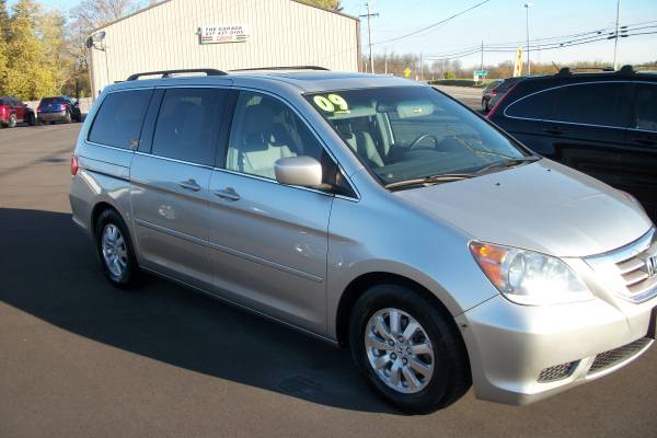 2009 HONDA ODYSSEY----------------------------------WE CAN FINANCE... for sale in New Paris, IN – photo 2