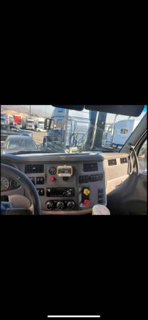2016 peterbilt 579 LNG FUEL for sale in Long Beach, CA – photo 8