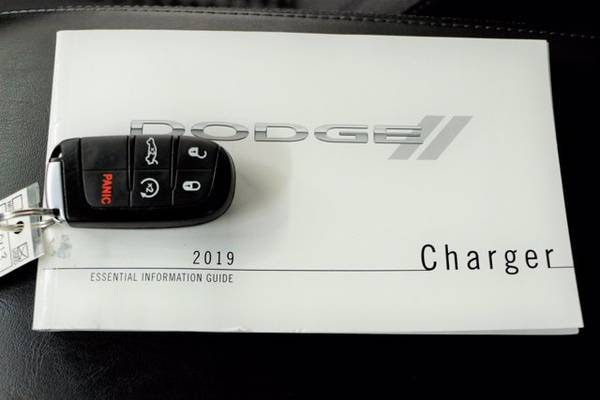 HEMI - PUSH START - CAMERA Green 2019 Dodge Charger R/T Sedan for sale in Clinton, MO – photo 12