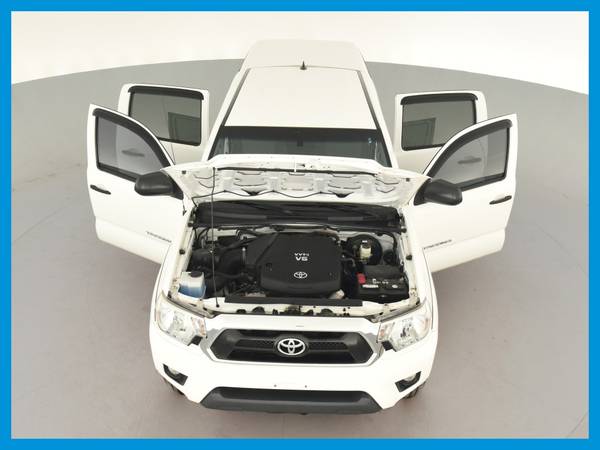 2015 Toyota Tacoma Double Cab PreRunner Pickup 4D 5 ft pickup White for sale in Arlington, District Of Columbia – photo 22