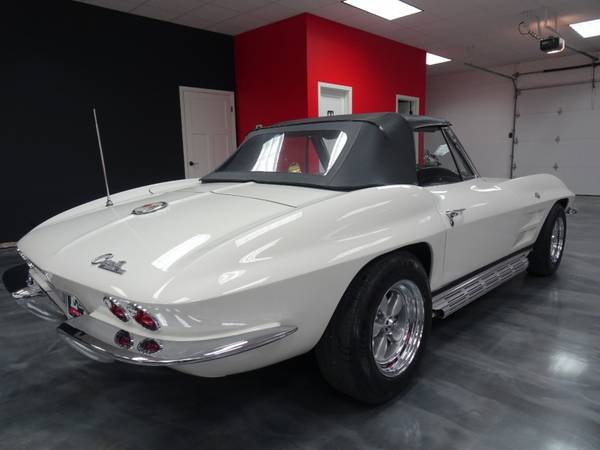 1963 Chevrolet Corvette - - by dealer - vehicle for sale in Waterloo, IA – photo 3