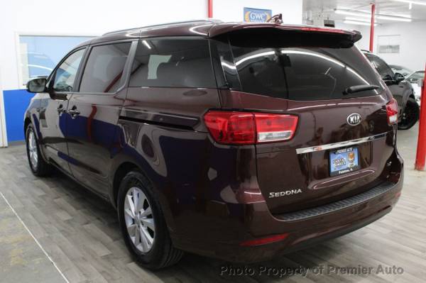2016 *Kia* *Sedona* *4dr Wagon LX* RED - cars & trucks - by dealer -... for sale in Palatine, IL – photo 5