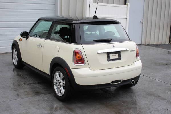 2010 MINI Cooper Hardtop 2 door Automatic 37 mpg - cars & trucks -... for sale in Knoxville, TN – photo 5