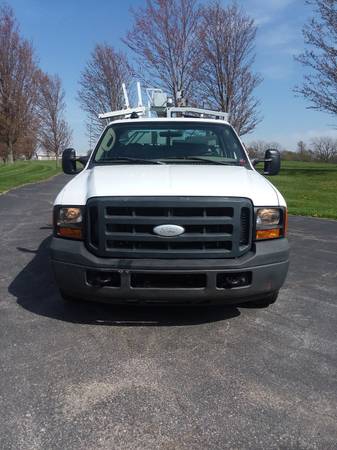 2006 Ford F350 XL Super Duty Automatic Towing SteelWeld Utility for sale in Gilberts, KY – photo 12