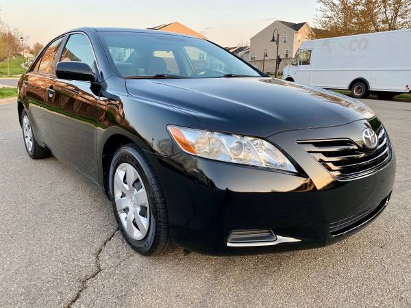 2008 Toyota Camry LE Excellent Condition Clean Title and clean for sale in MANASSAS, District Of Columbia – photo 2