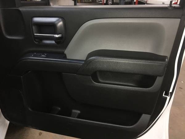 2016 Chevrolet Silverado K3500HD Crew Cab 4X4 Flatbed 6 6L Duramax for sale in Arlington, NM – photo 12