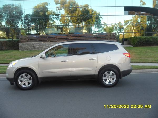 2012 CHEVY TRAVERSE LT--------DEALER SPECIAL------AWD------3RD... for sale in San Diego, CA – photo 2