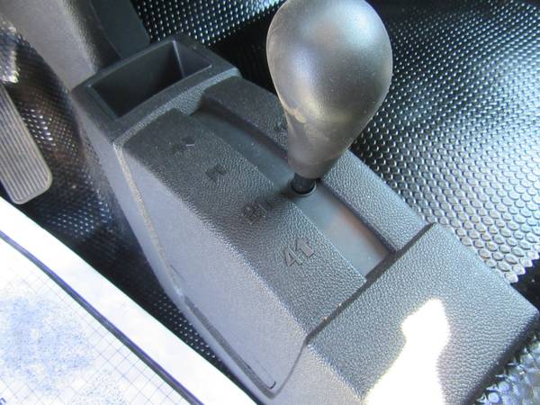 2011 Chevy Silverado 2500HD 4X4 Long Box 6.0L Gas!!! - cars & trucks... for sale in Billings, WY – photo 11