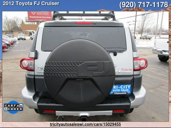 2012 TOYOTA FJ CRUISER BASE 4X4 4DR SUV 5A Family owned since 1971 for sale in MENASHA, WI – photo 4