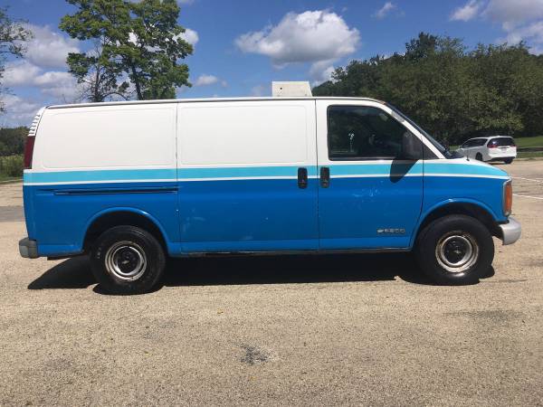 CHEVY 3500 REFRIGERATOR VAN **** GREAT PRICE****BUSINESS ON WHEELS**** for sale in Glenview, IL – photo 3