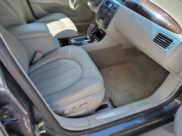 2011 Buick Lucerne CXL for sale in Wisconsin Rapids, WI – photo 8