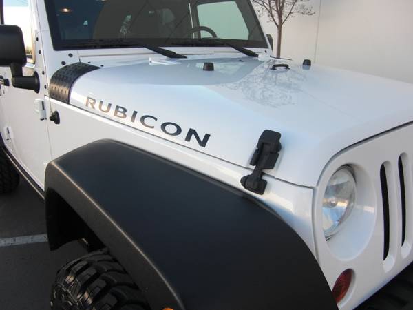 2010 JEEP WRANGLER UNLIMITED RUBICON LIFTED SUPER NICE NEW 33" M/T -... for sale in San Diego, CA – photo 15