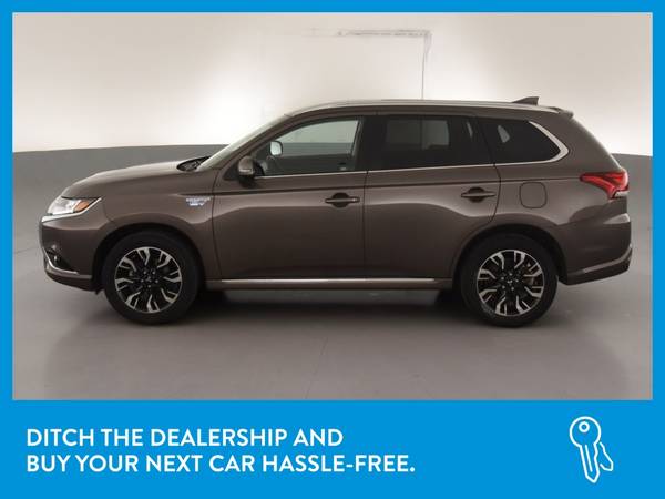 2018 Mitsubishi Outlander PHEV SEL Sport Utility 4D suv Brown for sale in Youngstown, OH – photo 4