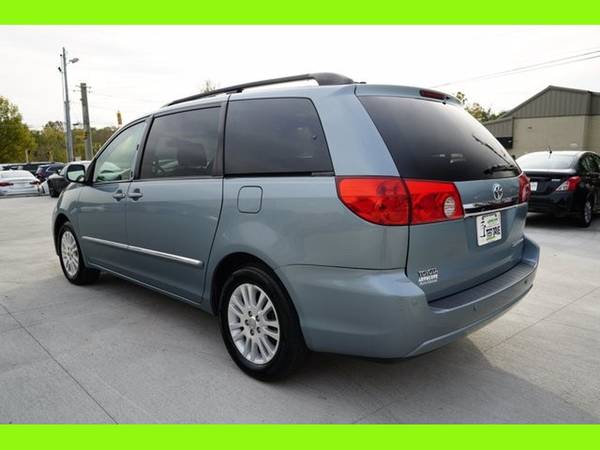 2008 Toyota Sienna XLE Ltd - cars & trucks - by dealer - vehicle... for sale in Murfreesboro TN, KY – photo 3