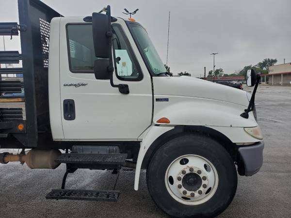 2012 INTERNATIONAL 4300 24 FLATBED - - by dealer for sale in Houston, TX – photo 6
