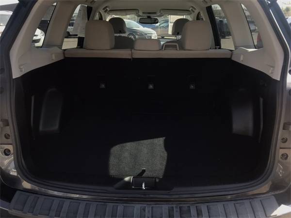 2016 Subaru Forester 2.5i suv Dark Gray Metallic - cars & trucks -... for sale in El Paso, TX – photo 8