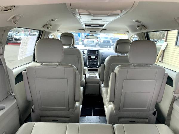 2013 Chrysler Town & Country 4dr Wgn Touring - - by for sale in Chesaning, MI – photo 5