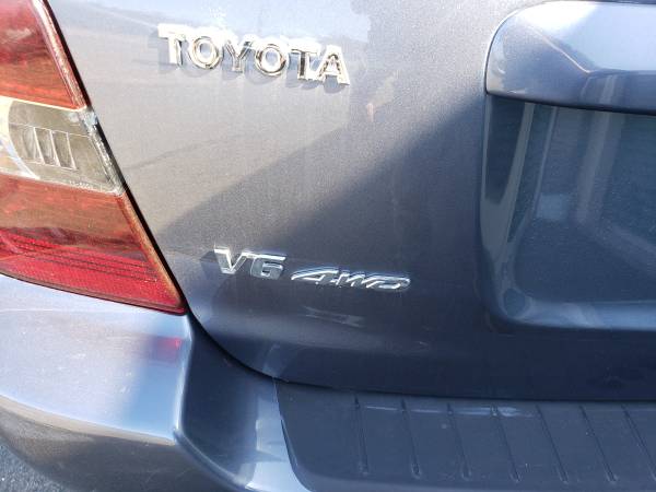 2006 Toyota Highlander V6 4WD - - by dealer - vehicle for sale in Broad Brook, CT – photo 8