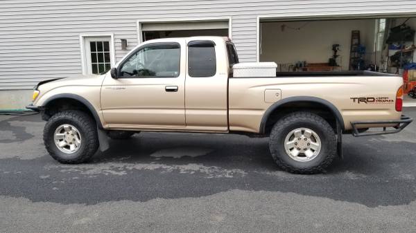 1999 Toyota Tacoma SR5 Xtra Cab TRD offroad 4x4 2.7l manual for sale in Clayton, DE – photo 5