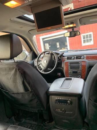 09 Chevy Tahoe for sale in Hinsdale, Massachusetts, MA – photo 9