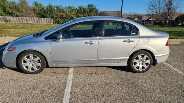 2007 honda civic lx - cars & trucks - by owner - vehicle automotive... for sale in Avon, IN – photo 2