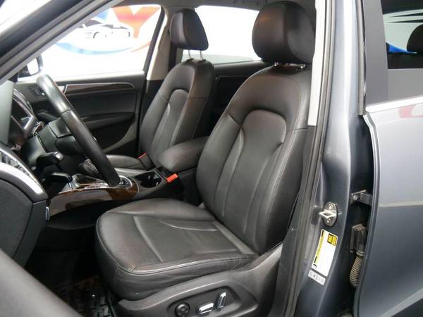 2013 Audi Q5 PREMIUM PLUS, AWD, PANORAMIC SUNROOF, HEATED SEATS for sale in Massapequa, NY – photo 17