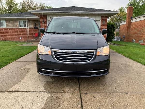 2014 Chrysler Town and Country Touring Handicap Wheelchair Side for sale in Sterling Heights, MI – photo 5