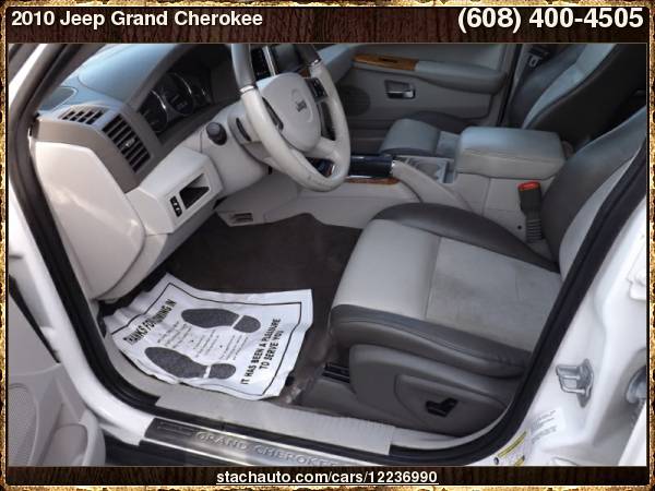 2010 Jeep Grand Cherokee 4WD 4dr Limited with Rear window defroster for sale in Janesville, WI – photo 9