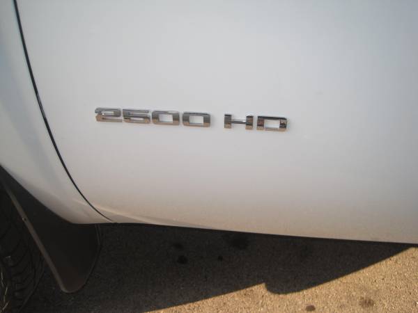 2014 CHEVY SILVERADO HD2500 REG CAB FLAT BED 4 X 4 - cars & trucks -... for sale in Pearl City, IL – photo 18
